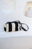 Moom Bag Kadın Siyah Çizgi Desenli Kanvas Omuz Çantası thumbnail 2