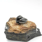 Üçgen  Mızrak Desenli Oltu Taşlı  Erkek Yüzük thumbnail 2