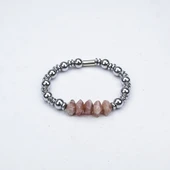 HEMATİT  TAŞI MİSİNA LASTİKLİ BİLEKLİK thumbnail 1