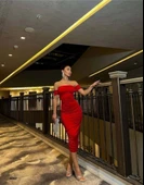 Kadın Madonna Yaka Sandy Kumaş Büzgü Detay Midi Boy Elbise - 3