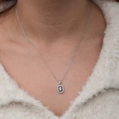 Gümüş Siyah Mineli Baget Kadın Kolye thumbnail 4