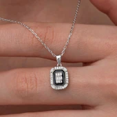 Gümüş Siyah Mineli Baget Kadın Kolye thumbnail 2