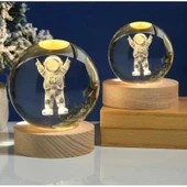 Astronot Renk Değiştiren Işıklı Cam Küre 6cm - 2