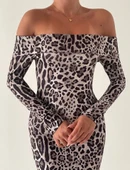 Kadın Madonna Yaka Dalgıç Kumaş Leopar Desen Maxi Boy Derin Yırtmaçlı Elbise - 6