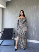 Kadın Madonna Yaka Dalgıç Kumaş Leopar Desen Maxi Boy Derin Yırtmaçlı Elbise - 1