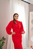 Kırmızı Önü Büzgülü Eteği Yırtmaçlı Elbise - 3
