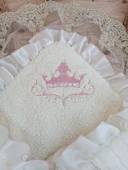 Yenidoğan Wool Yün Kumaş Taç Nakışlı Güpür Duvaklı Fiyonk Prizma Taş Unisex Kundak Bebek Battaniyesi Pembe - 6