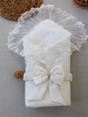 Yenidoğan Erguvan Kenar Fistolu Kundak Bebek Battaniyesi Ekru thumbnail 1