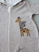 6-9 9-12 Ay Ef Çizgi Boy Fermuarlı Zürafa Nakışlı Kapşonlu Kız Erkek Bebek Tulumu Kahvemelanj - 3