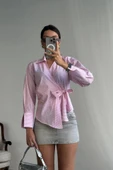 ÇİZGİLİ POPLİN KRUVAZE BAĞLAMALI GÖMLEK - Pembe - 4