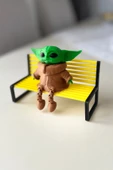 Sevimli Oturan Grogu (Baby Yoda) Figürü - Masaüstü Dekoratif Süs (8x7 cm)-BANK DAHİL DEĞİLDİR - 1