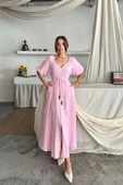 V YAKA BEL BONCUK BAĞLAMALI MÜSLİN ELBİSE YIRTMAÇ DETAYLI - Pembe - 3