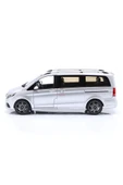 Mercedes-Benz V class AMG-Line minibus 1/18 Beyaz - 3
