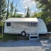 2K Karavan Rain Blocker Tente Yağmur Engelleyici Yan-Ön Duvar thumbnail 2