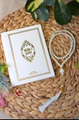 Tül Keseli İnci Tesbihli Yasin Kitabı Çanta Boy Termo Deri Kaplı Beyaz 10 Adet – Arapça, Türkçe Okunuşlu ve Mealli – 128 Sayfa  Hac Umre ve Mevlit Hediyeliği thumbnail 5