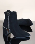 Konfores 1732-248027 Tpu Tabanlı Ayna Ökçeli Bayan Klasik Bot thumbnail 2