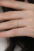 Gümüş altın yaldızlı yarım tur zirkon taşlı thin yüzük  SGTL12869GOLD - 2