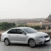 Seat Toledo 2013-2019 Sağ Ön Kapı Kolu İç Yatak 5N0837885H - 2