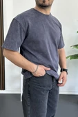 Erkek Oversize Geniş Kesim Yıkamalı Kumaş Nakış Logolu Tişört Füme Edw366 - 3