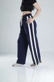 Yan Şerit Detaylı Lacivert Oversize Eşofman - 3