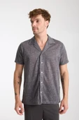 Siyah Erkek Kısa Kollu Yazlık Gömlek – Düğmeli, Açık Yaka, Rahat Kalıp thumbnail 3