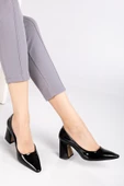 Kadın Kalın Topuklu Stiletto Siyah Rugan Düz Model Sivri thumbnail 2