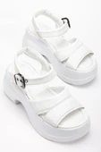 Kadın Dolgu Topuk Sandalet Beyaz 2 Kalın Bantlı cilt thumbnail 1