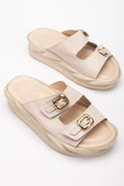 Kadın Dolgu Taban Terlik Bej 2 Bantlı Suni Deri thumbnail 1