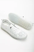 Hakiki Deri Kadın Günlük Ayakkabı Beyaz Lazer Baskılı Elastik Bağcıklı Jel Taban thumbnail 2
