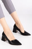 Kadın Topuklu Ayakkabı Siyah Baskılı Deri Yanyüzlü Sivri Kalıp thumbnail 2