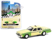 Greenlight 1987 Chevrolet Caprice Yellow and Green 1/64 Model Araba thumbnail 2