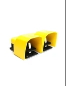 Emas PDKA22BB10 PDK Serisi Metal Korumalı (1NO+1NC)+(1NO+1NC) Taşıma Kol Delikli Çiftli Sarı Plastik Pedal - 1