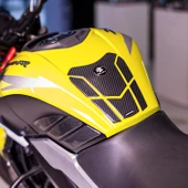 Bajaj Dominar 250-400 2020-2024 ile Uyumlu Kaydırmaz 6D Karbon 16 Parça Tank Pad Seti GC51 - 12