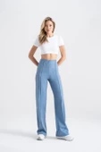 Kadın Boru Paça Tayt Nervürlü Denim Görünümlü Mavi Slim Fit, Günlük Konfor ve Şıklık - 1