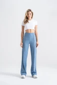 Kadın Boru Paça Tayt Nervürlü Denim Görünümlü Mavi Slim Fit, Günlük Konfor ve Şıklık - 2