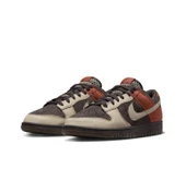 DUNK LOW VELVET BROWN AND RUGGED ORANGE - 3