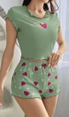Kadın Yeşil Çilek Desenli Askılı Şortlu Pijama Takım 6648 - 1