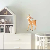 Çiçek Taçlı Sevimli Geyik Duvar Stickerı thumbnail 2