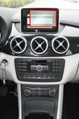 Mercedes B Serisi 2015-2018 ile Uyumlu Navigasyon Temperli Ekran Koruyucu - 1