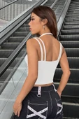 Kadın Siyah Beyaz Çift Renk Çapraz Askılı Crop Top Bluz - 2