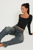 Kadın Siyah Kare Yaka Dantelli Uzun Kollu Crop Top Bluz - 8