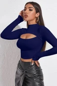 Kadın Lacivert Göğüs Dekolteli Uzun Kollu Cut Out Crop Top Bluz - 5