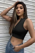Kadın Siyah Yarım Fermuarlı Sıfır Kol Crop Top Bluz - 3