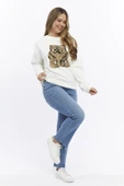 Kadife Kuş Desenli Şardonlu (Içi Polarlı) Ekru Regular Fit Bisiklet Yaka Kadın Sweatshirt - 2