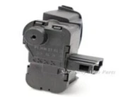 Monreal 74316  Depo Kapağı Açma Motoru Yeti 2010- 5l0810773 - 1