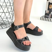 Luno Siyah Cilt Kemerli Sandalet thumbnail 4