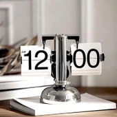 Valkyrie Retro Metanik Yaprak Saat Ev Ofis Masa Saati Paslanmaz Çelik Tek Bacak Siyah - 2