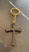 Siyah Renkli Haç ve Kılıç Şekil Gold Aksesuarlı Anahtarlık  El Yapımı Epoksi Hediyelik thumbnail 8
