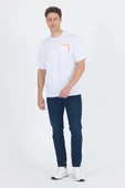 Beyaz Kısa Kol Bisiklet Yaka Kapaklı Cep Pamuk Casual Oversize Tişört 1011250131 thumbnail 2