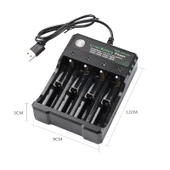 BMAX 18650 Lityum Pil USB Bağımsız 4 Yuvalı Şarj Cihazı Siyah - 2